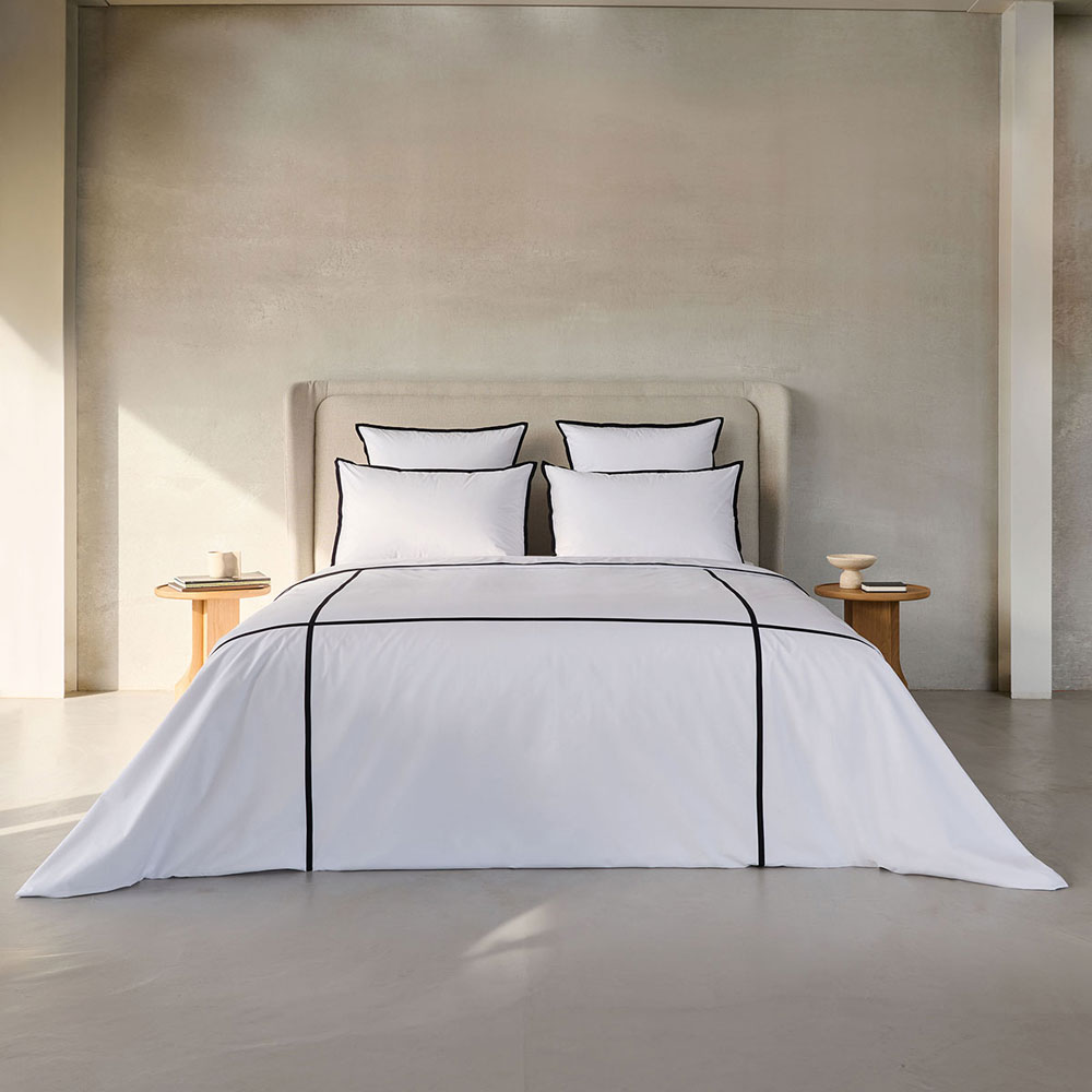 Housse de couette Fontai­ne­bleau Blanc/Fusain Anne de Solène