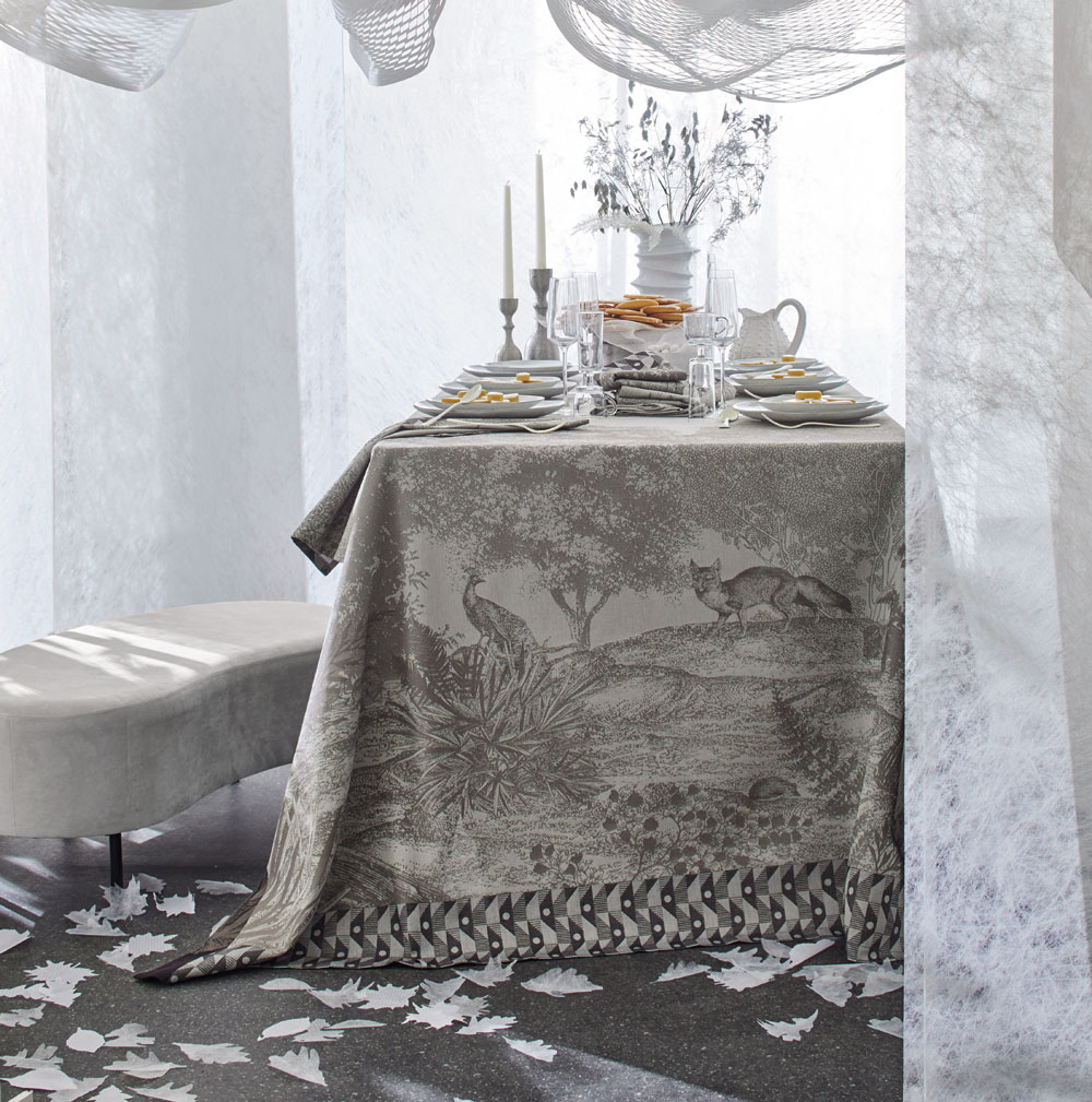 Nappe Forêt Enchantée Argent Jacquard Français