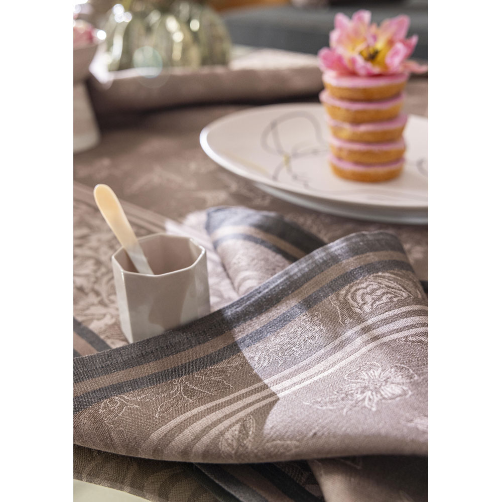 Chemin de table Romance Charme Le Jacquard Français