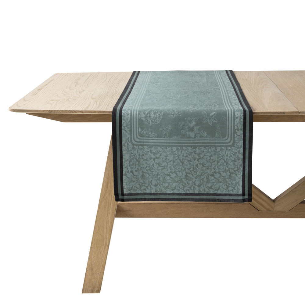 Chemin de table Romance Tendresse Le Jacquard Français