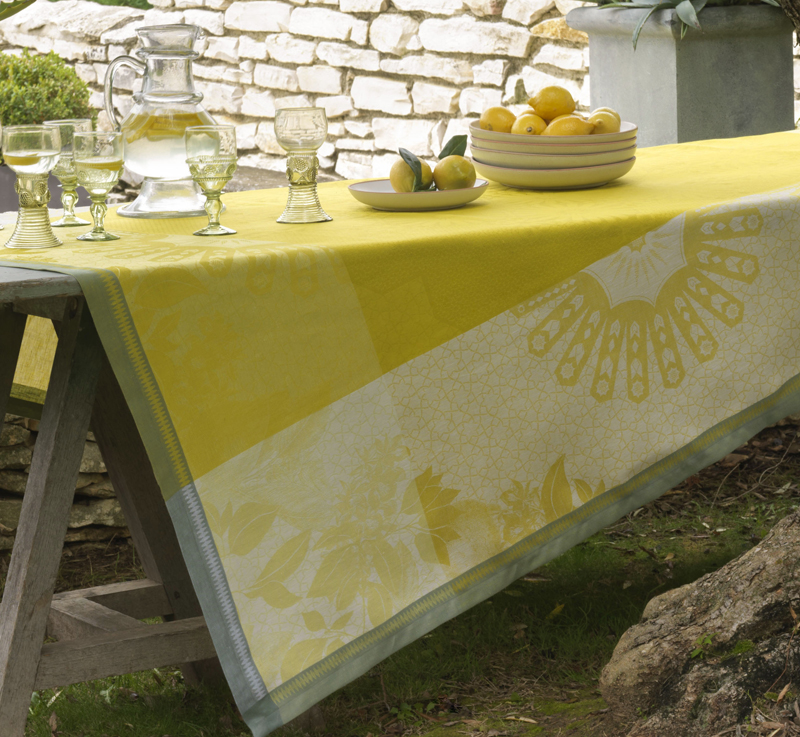 Nappes Jardin d’Orient Cédrat Le Jacquard Français