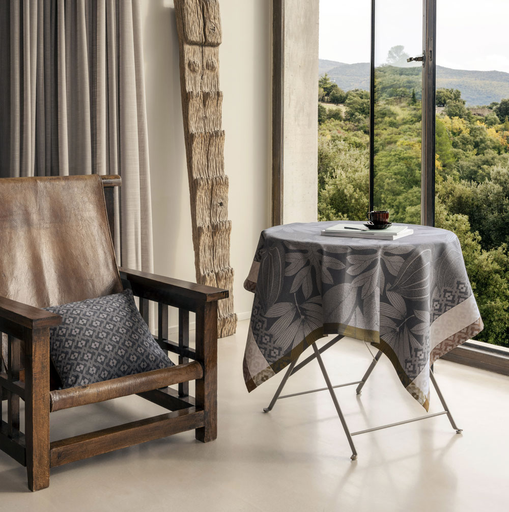 Le Jacquard Français