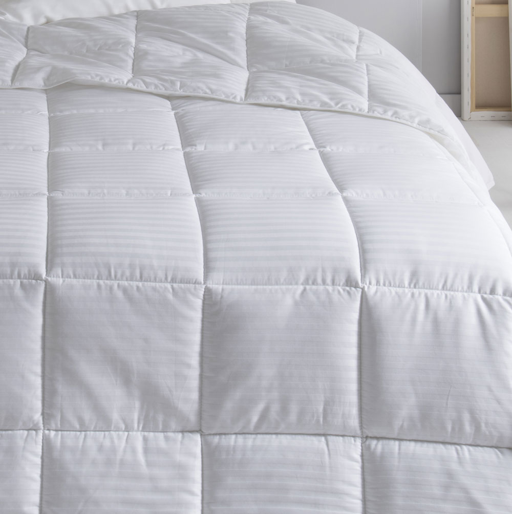 Couette Epure fibres creuses 400 gr/m² toison d’or