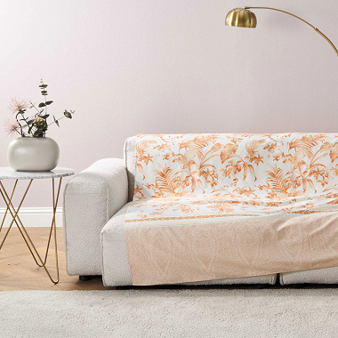 Foulard d’ameu­ble­ment Ibis­cus Tattoo Cara­mello Bassetti