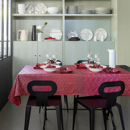 4 Serviettes de table Carac­tère Carmin 58×58 cm Le Jacquard Français