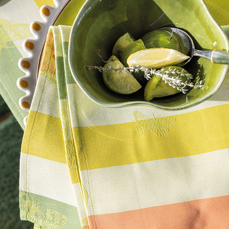 4 Sets de table Bal des Papillons Citrus 50×36 cm Le Jacquard Français