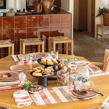 4 Sets de table Bal des Papillons Pêche 50×36 cm Le Jacquard Français