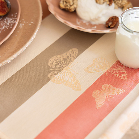 4 Sets de table Bal des Papillons Pêche 50×36 cm Le Jacquard Français