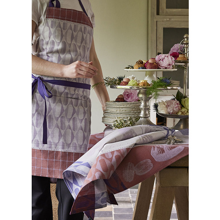 Tablier Patis­se­ries Fran­caises Guimauve 80×96 cm Le Jacquard Français